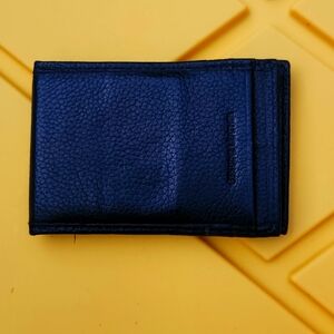 RFID Mens Leather Bilfold 6 Pockets. Black pebble grain. Like New, never used.